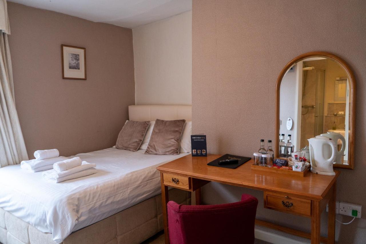 The Kings Head Hotel アバーガベニー エクステリア 写真